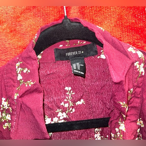 Floral Plus Size Top - Picture 5 of 5